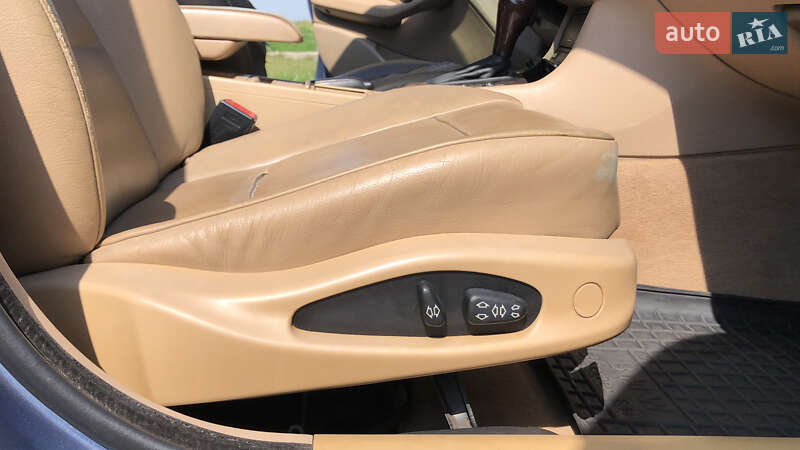 Седан BMW 3 Series 2002 в Белогорье