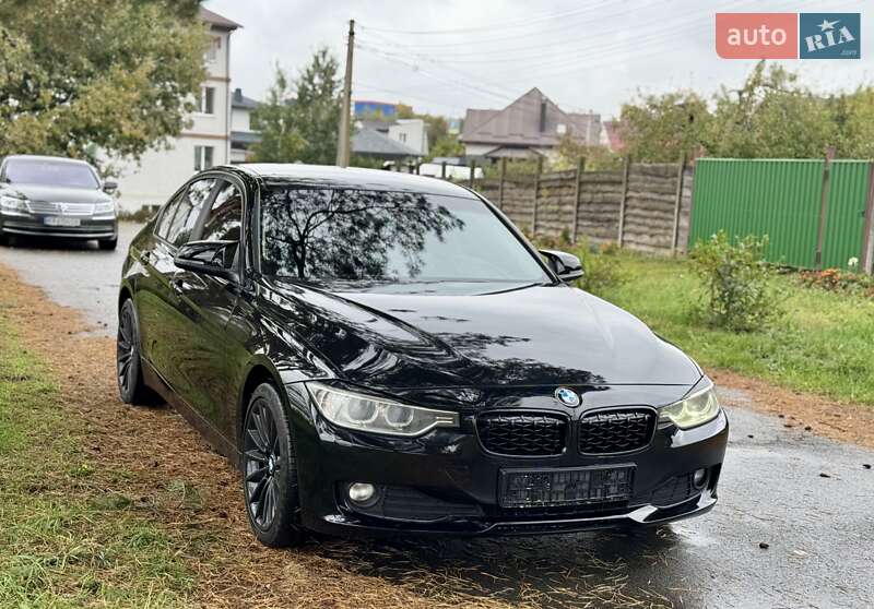 Седан BMW 3 Series 2013 в Киеве