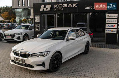 Седан BMW 3 Series 2020 в Львові
