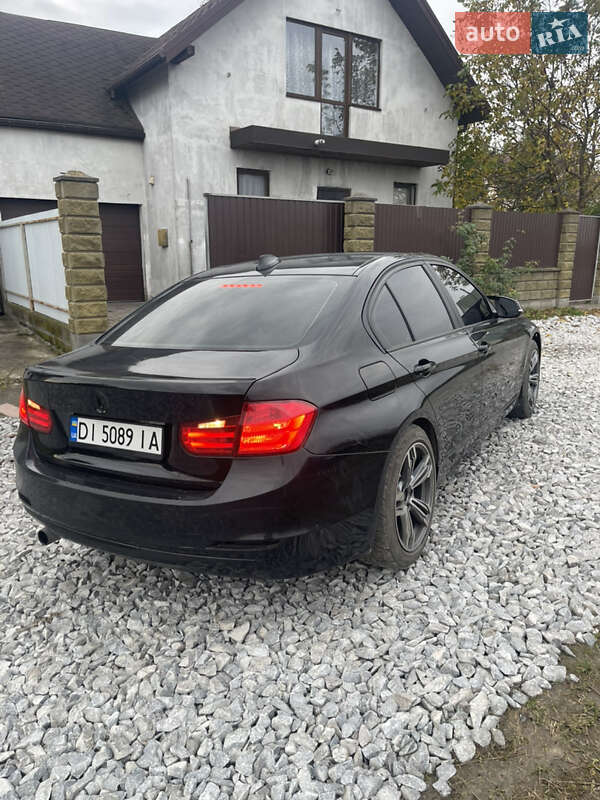 Седан BMW 3 Series 2014 в Ровно