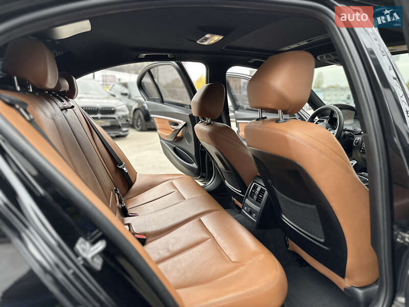 Седан BMW 3 Series 2015 в Харькове