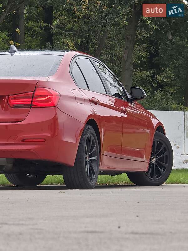 Седан BMW 3 Series 2016 в Луцке