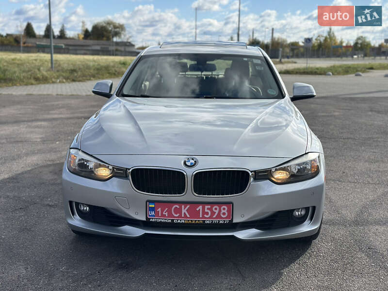 Седан BMW 3 Series 2013 в Львове