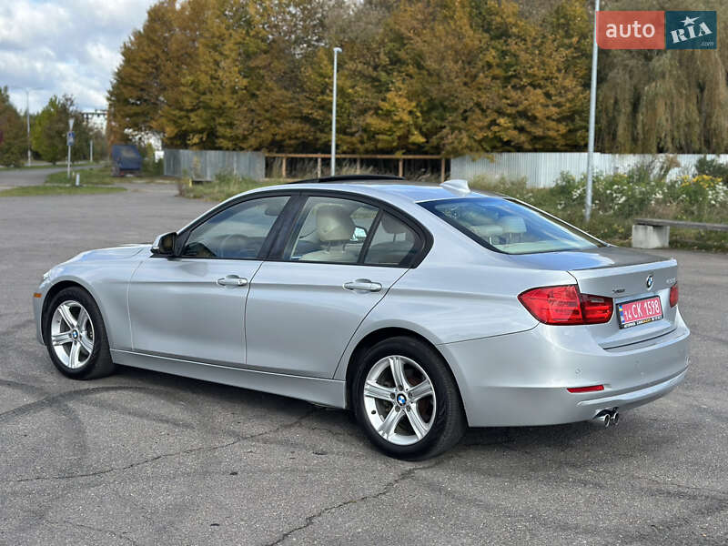 Седан BMW 3 Series 2013 в Львове
