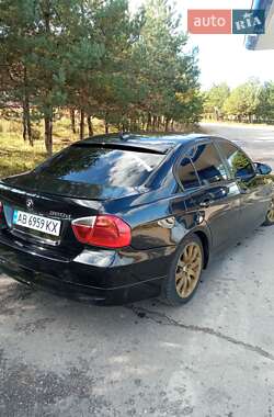 Седан BMW 3 Series 2006 в  фото 9 Седан BMW 3 Series 2006 в