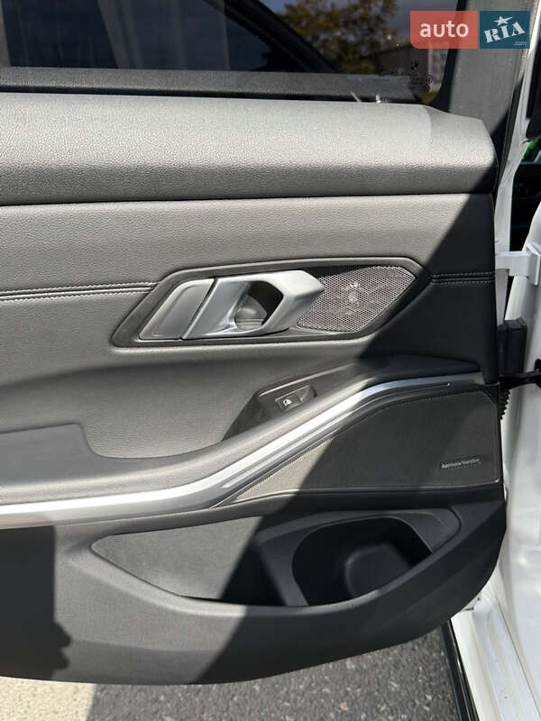 Седан BMW 3 Series 2019 в Одессе фото 22 Седан BMW 3 Series 2019 в Одессе