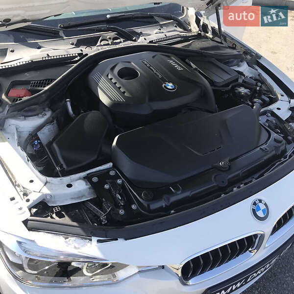 Седан BMW 3 Series 2018 в Дніпрі