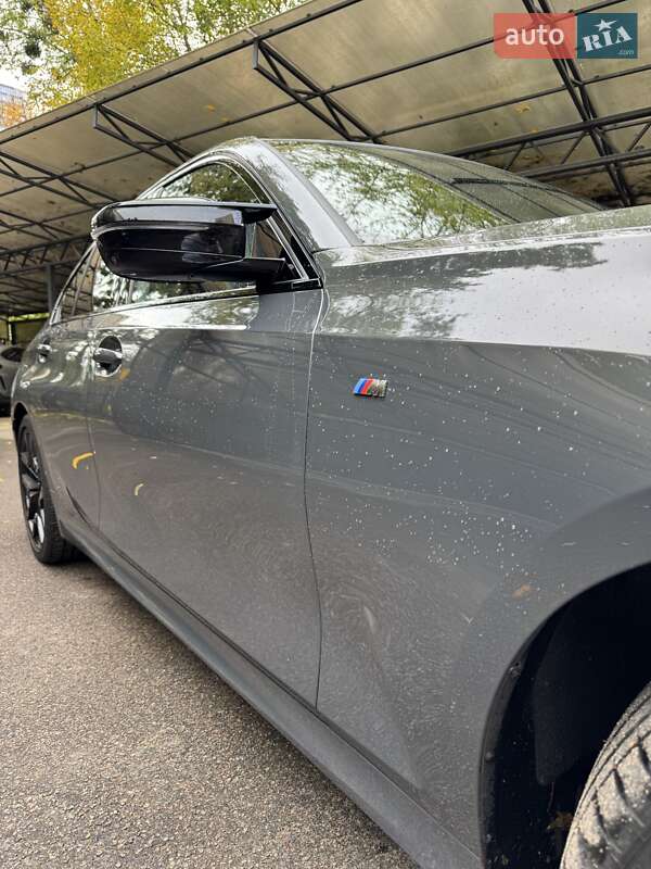 Седан BMW 3 Series 2024 в Киеве