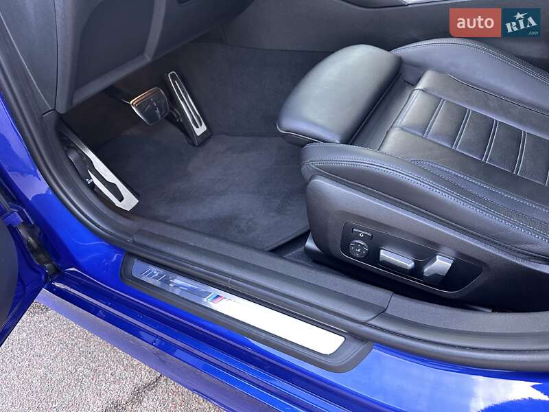 Седан BMW 3 Series 2022 в Киеве