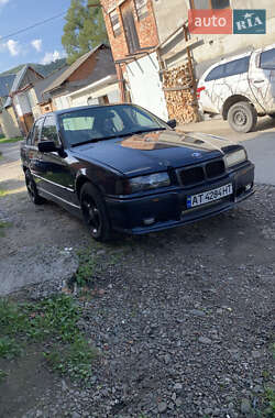 Седан BMW 3 Series 1993 в Сколе