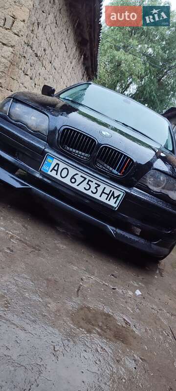 Седан BMW 3 Series 1998 в Мукачево