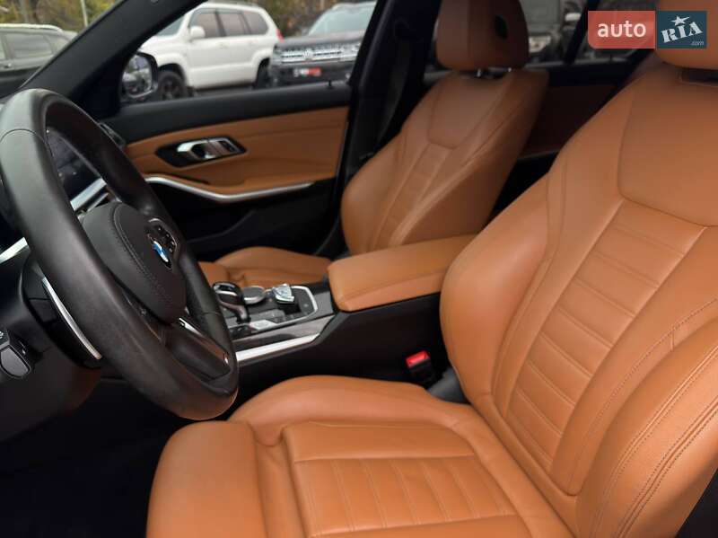 Седан BMW 3 Series 2019 в Харькове