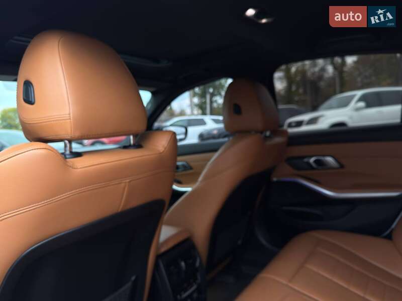 Седан BMW 3 Series 2019 в Харькове
