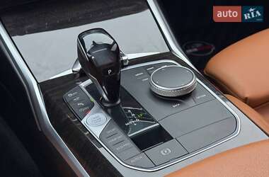 Седан BMW 3 Series 2019 в 