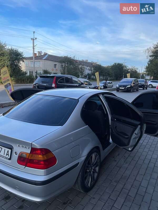 Седан BMW 3 Series 2002 в Полонном
