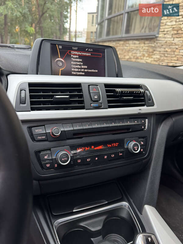 Седан BMW 3 Series 2012 в Киеве