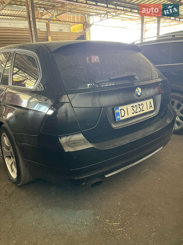 Универсал BMW 3 Series 2010 в Новониколаевке