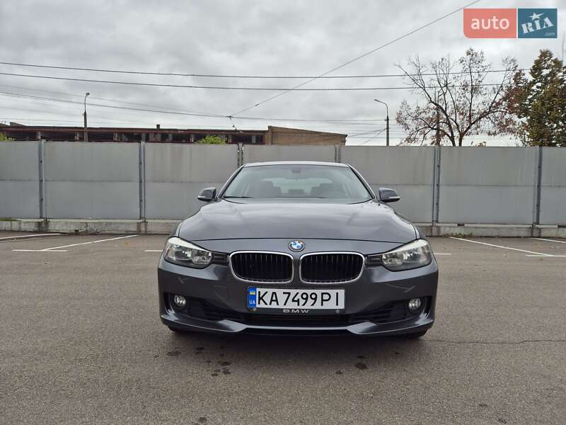 Седан BMW 3 Series 2015 в Києві фото 24 Седан BMW 3 Series 2015 в Києві