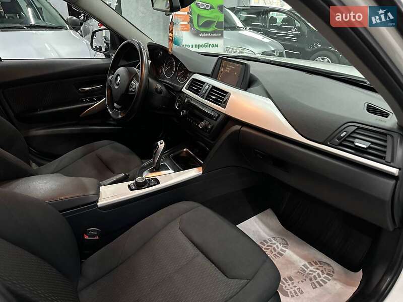 Седан BMW 3 Series 2012 в Каменском фото 18 Седан BMW 3 Series 2012 в Каменском