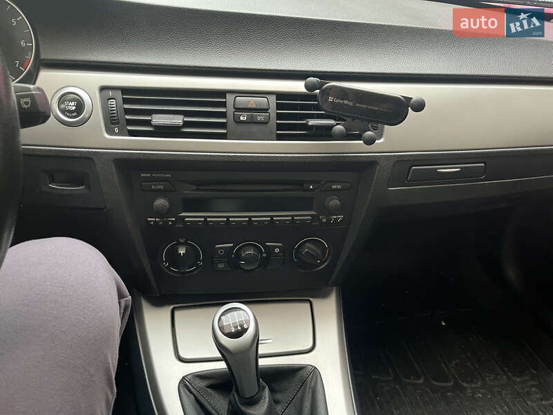 Седан BMW 3 Series 2005 в Киеве фото 10 Седан BMW 3 Series 2005 в Киеве