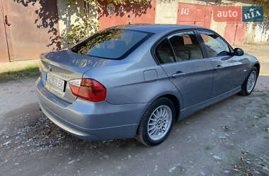 Седан BMW 3 Series 2005 в  фото 19 Седан BMW 3 Series 2005 в