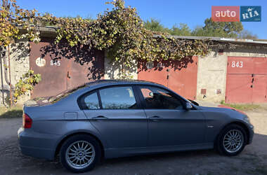Седан BMW 3 Series 2005 в  фото 21 Седан BMW 3 Series 2005 в