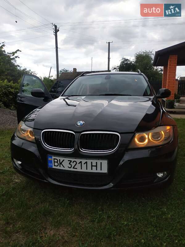 Универсал BMW 3 Series 2010 в Сарнах фото 3 Универсал BMW 3 Series 2010 в Сарнах