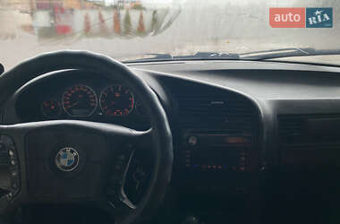 Седан BMW 3 Series 1997 в  фото 9 Седан BMW 3 Series 1997 в