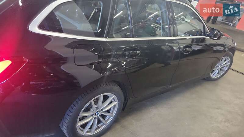 Универсал BMW 3 Series 2022 в Львове