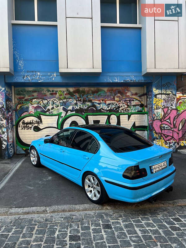 Седан BMW 3 Series 2003 в Одессе