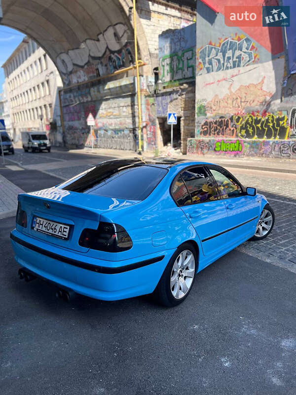 Седан BMW 3 Series 2003 в Одессе