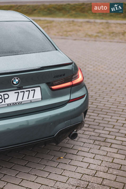 Седан BMW 3 Series 2020 в Бучаче