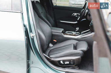 Седан BMW 3 Series 2020 в 