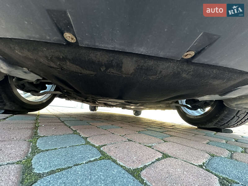 Седан BMW 3 Series 2015 в Івано-Франківську фото 100 Седан BMW 3 Series 2015 в Івано-Франківську