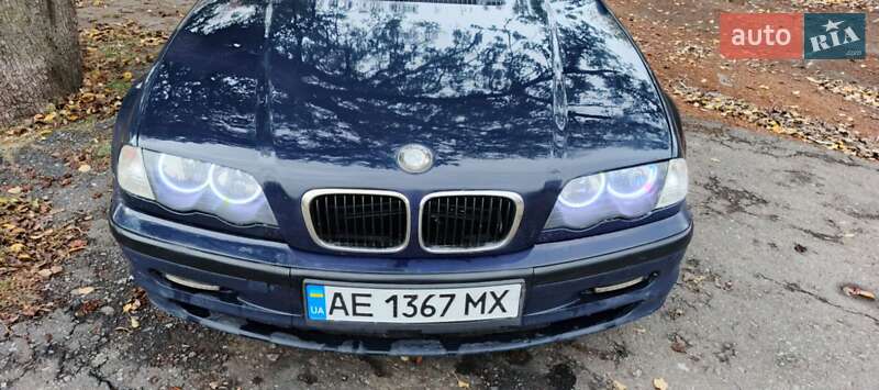 Седан BMW 3 Series 2000 в Славянске