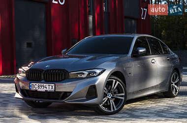 Седан BMW 3 Series 2022 в Львові
