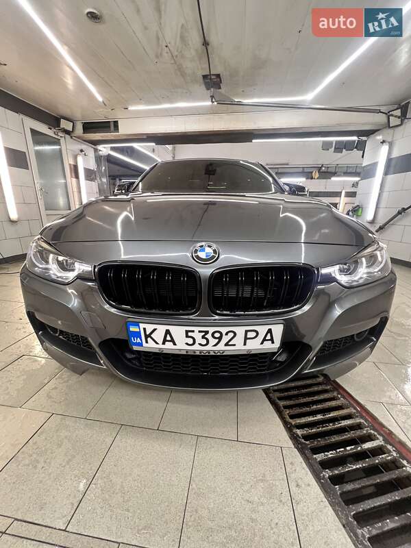 Седан BMW 3 Series 2017 в Києві