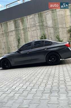 Седан BMW 3 Series 2013 в 