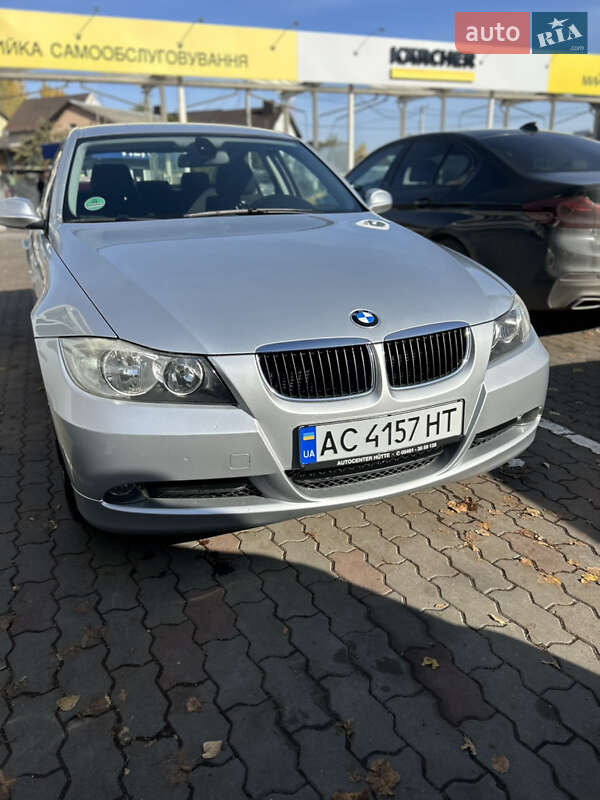 Седан BMW 3 Series 2005 в Луцке