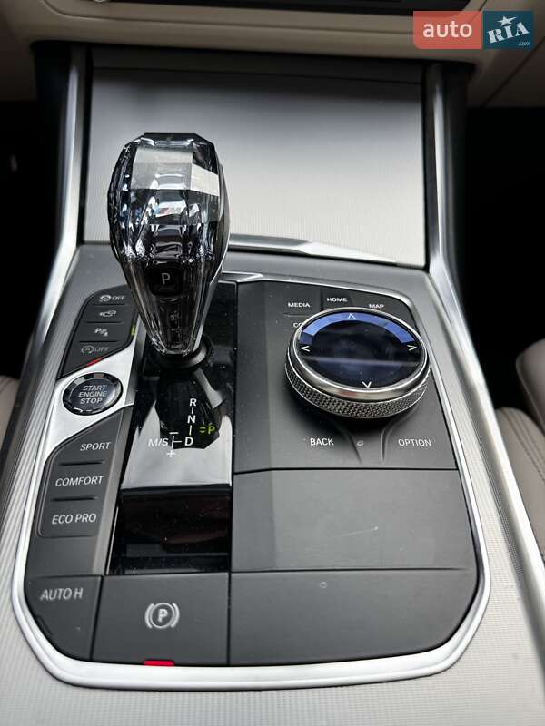 Седан BMW 3 Series 2019 в Киеве фото 44 Седан BMW 3 Series 2019 в Киеве