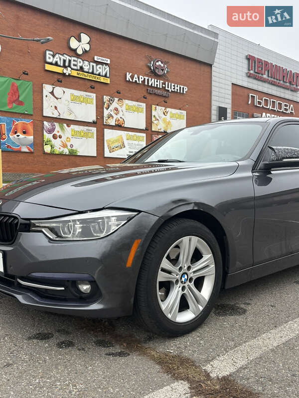 Седан BMW 3 Series 2015 в Броварах