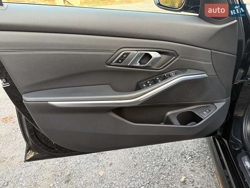 Седан BMW 3 Series 2020 в Гнивани фото 21 Седан BMW 3 Series 2020 в Гнивани