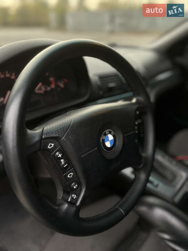 Седан BMW 3 Series 2002 в Запорожье