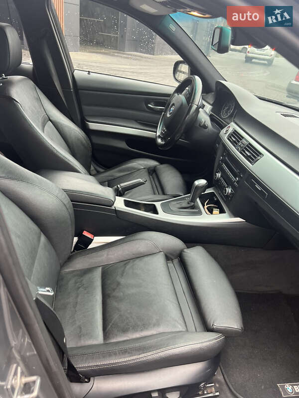 Седан BMW 3 Series 2010 в Черкасах фото 4 Седан BMW 3 Series 2010 в Черкасах