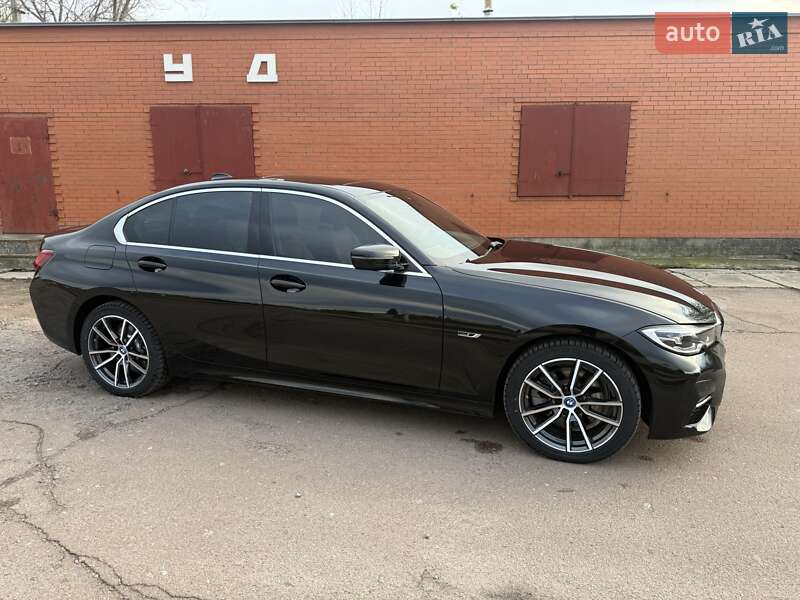 Седан BMW 3 Series 2022 в Киеве фото 3 Седан BMW 3 Series 2022 в Киеве