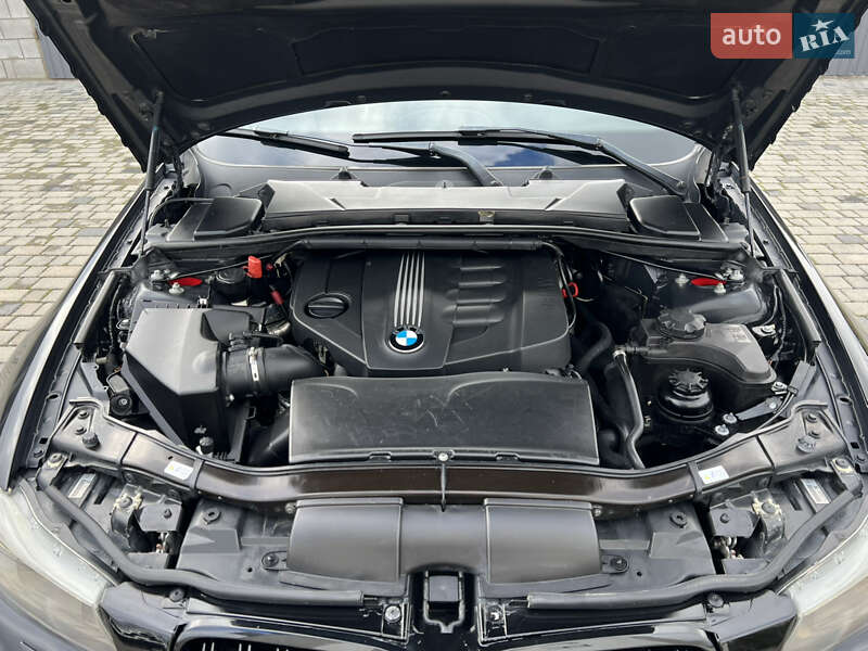 Универсал BMW 3 Series 2011 в Березному