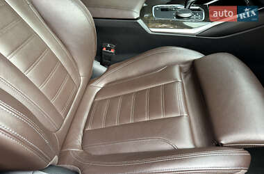 Седан BMW 3 Series 2019 в 