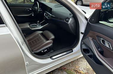 Седан BMW 3 Series 2019 в 