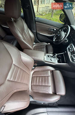 Седан BMW 3 Series 2019 в 