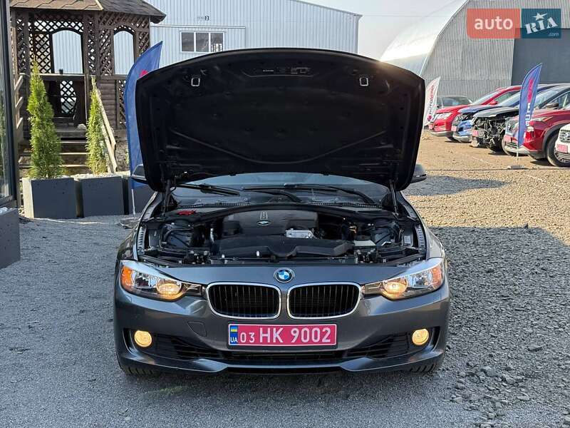 Седан BMW 3 Series 2013 в Луцке